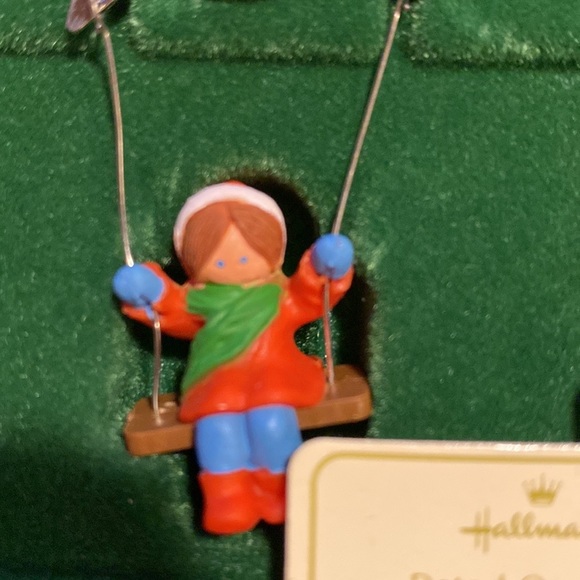 New Vintage 1981 Hallmark dated ornament STAR SWING QX421-5 - Picture 4 of 5